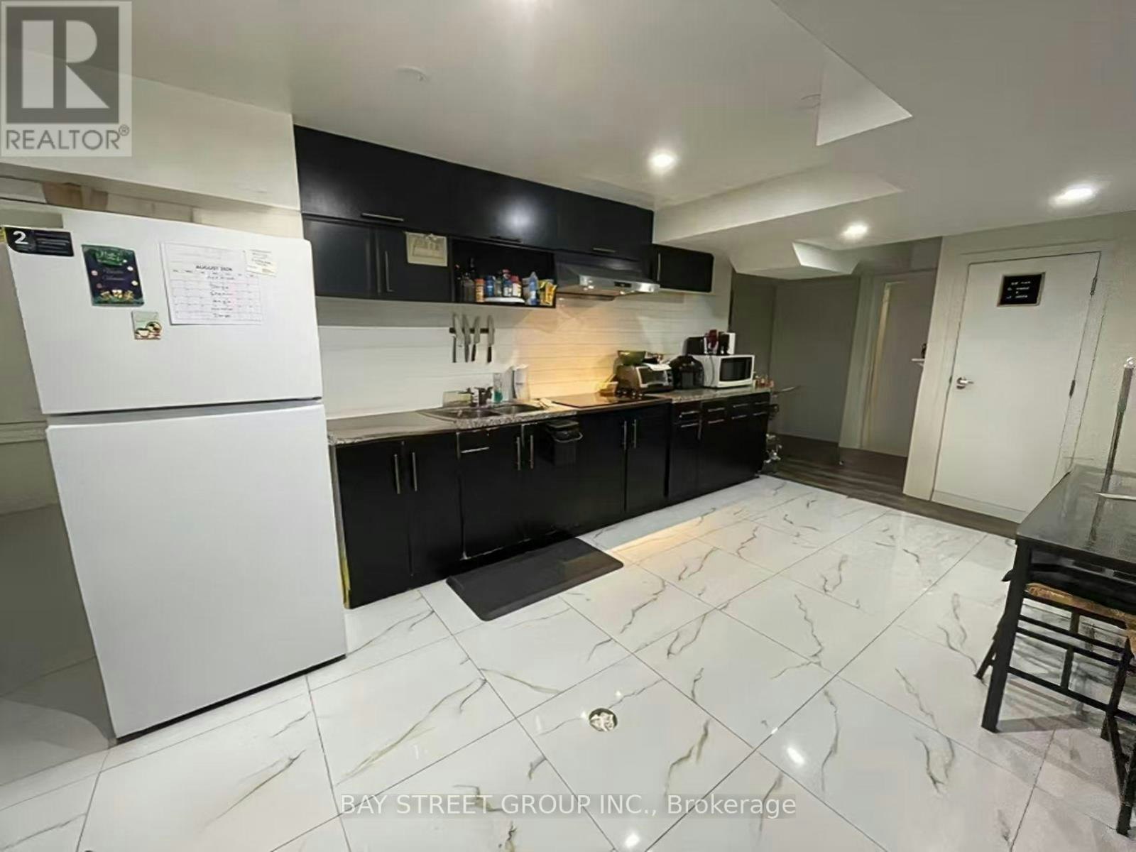 BSMT-191 Pleasant Avenue, Toronto, ON, M2M 1M4