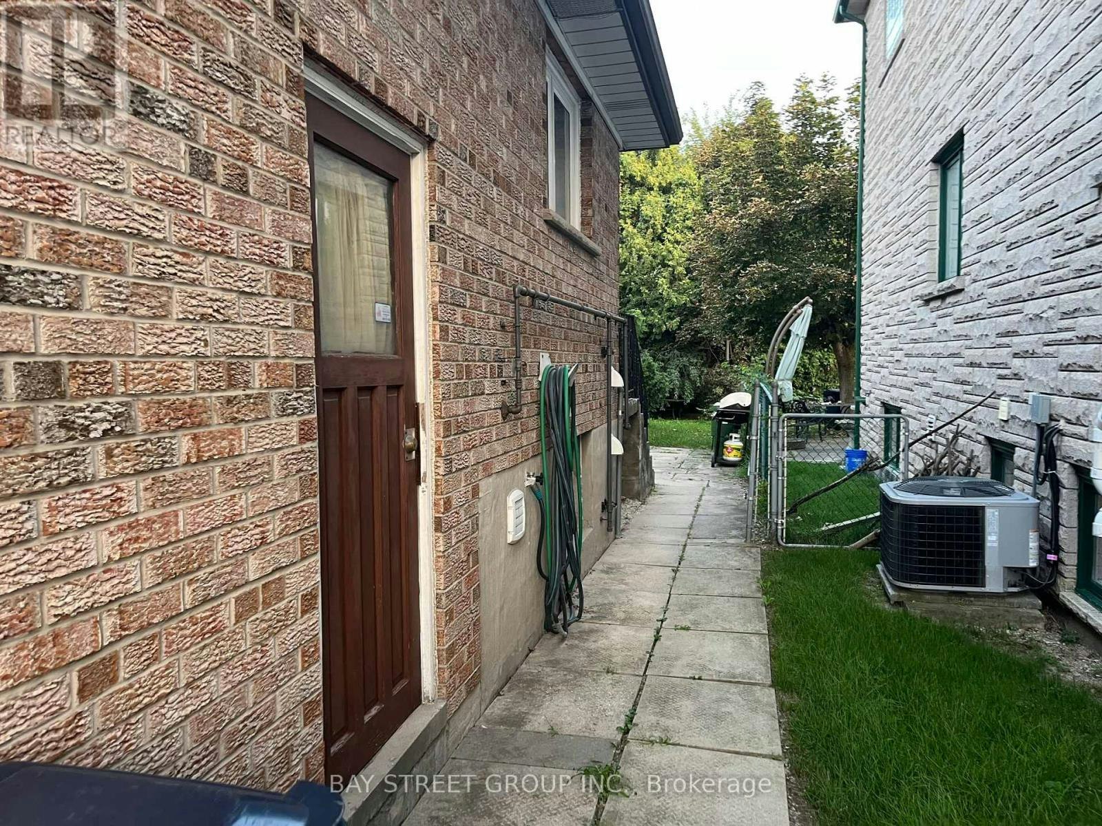 BSMT-191 Pleasant Avenue, Toronto, ON, M2M 1M4 - 8