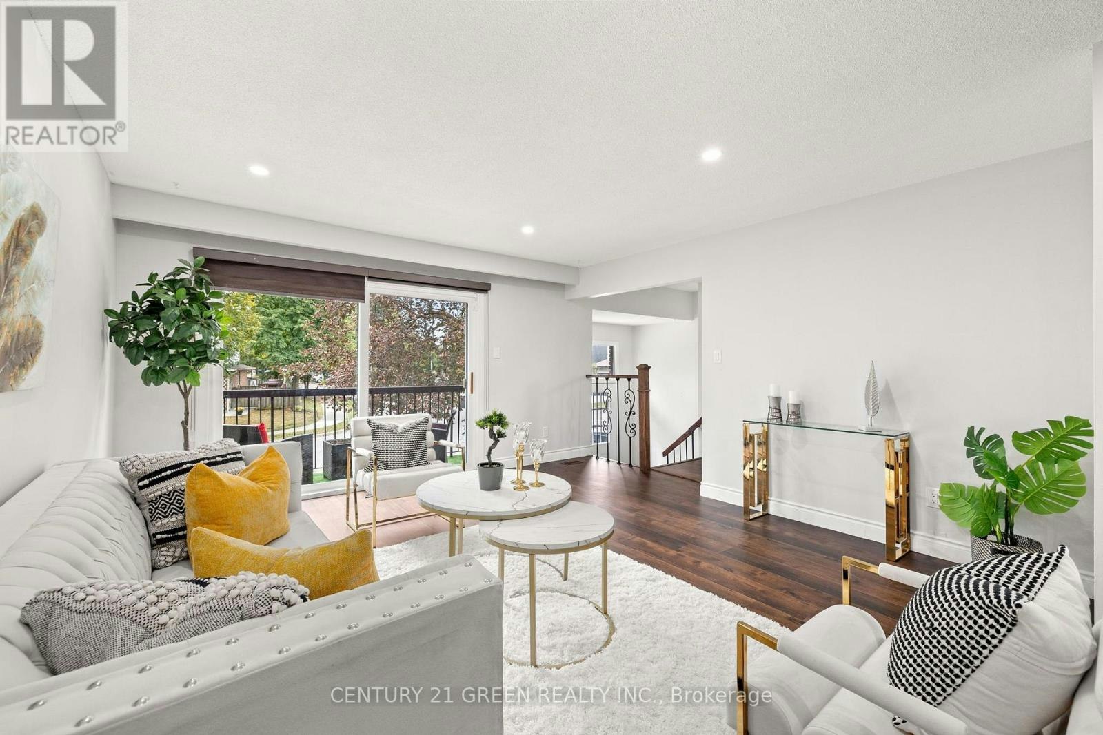 15 Lady Stewart Boulevard, Brampton, ON, L6S 3Y2