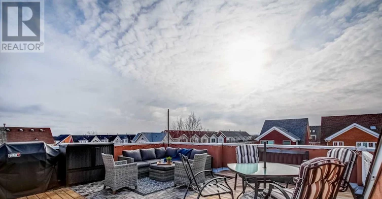 D-2400 Munn's Avenue, Oakville, ON, L6H 6G9