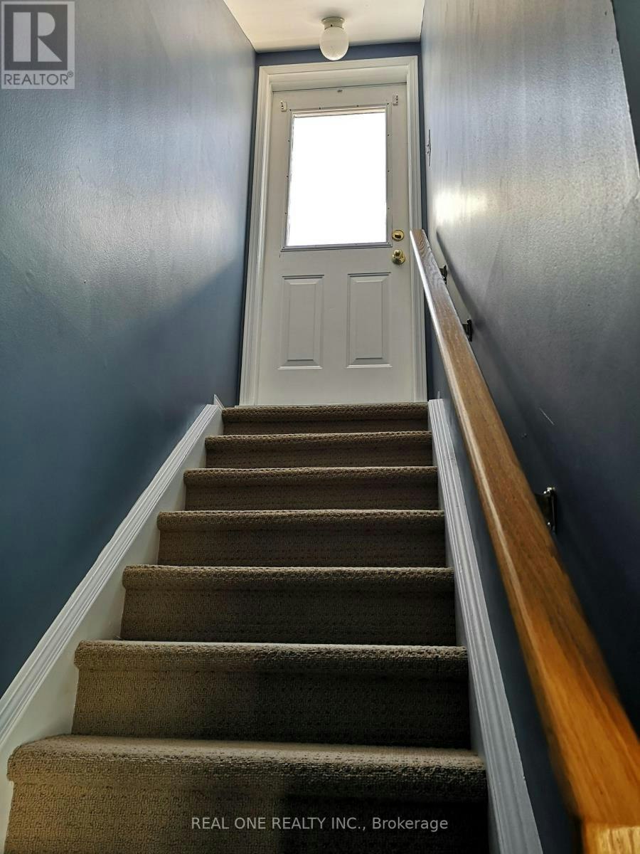 D-2400 Munn's Avenue, Oakville, ON, L6H 6G9 - 19