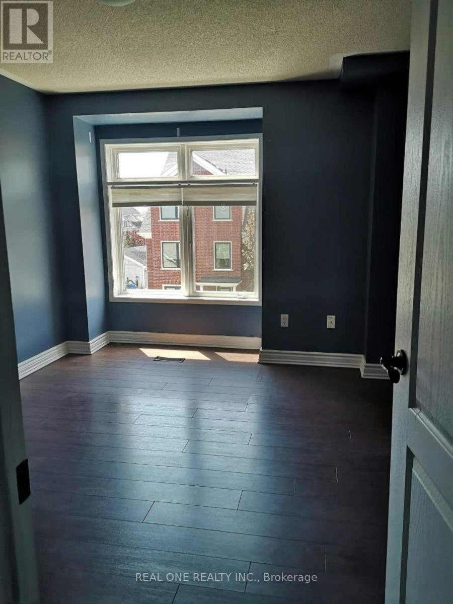 D-2400 Munn's Avenue, Oakville, ON, L6H 6G9 - 16