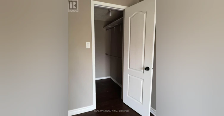 D-2400 Munn's Avenue, Oakville, ON, L6H 6G9 - 14