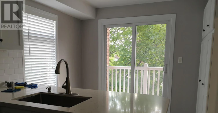 D-2400 Munn's Avenue, Oakville, ON, L6H 6G9 - 9