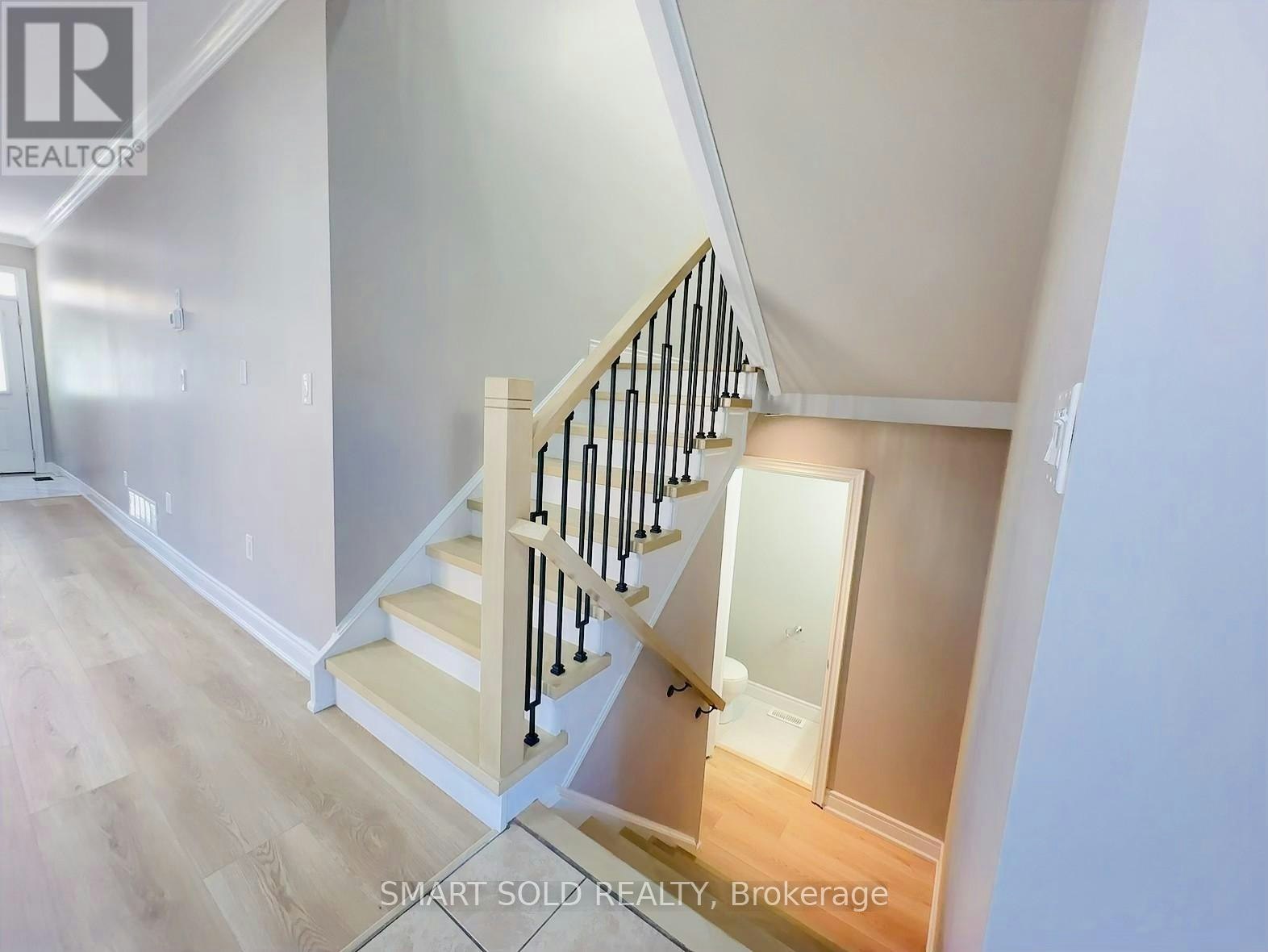 80 Greenstem Crescent, Hamilton, ON, L8E 0A8 - 8