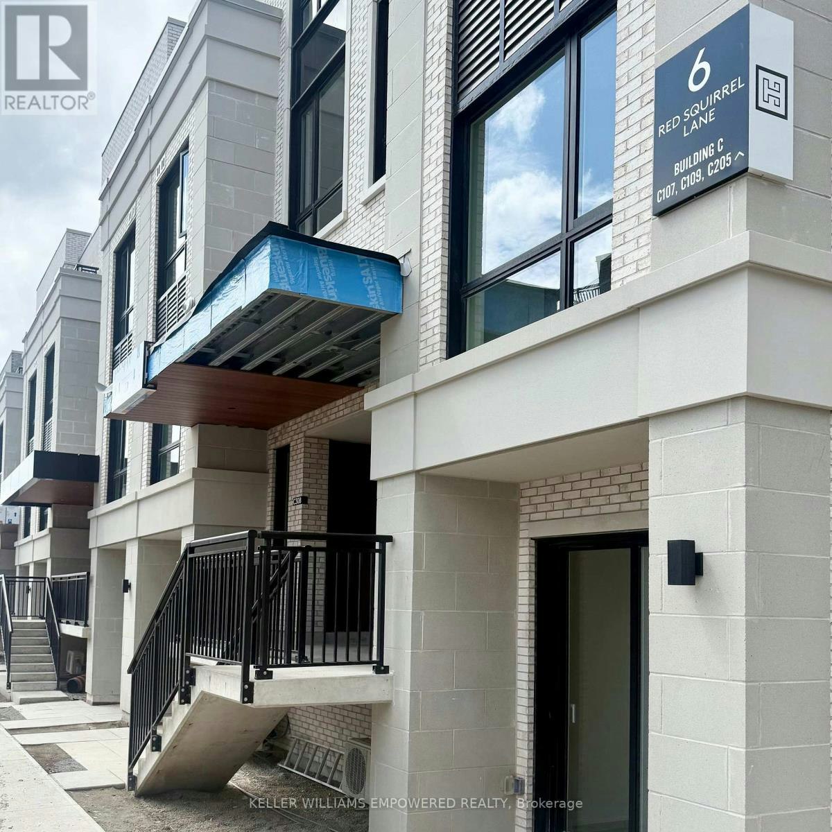 C-205-6 Red Squirrel Lane, Richmond Hill, ON, L4S 0P5