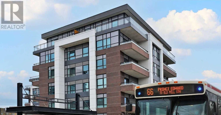 513-25 Neighbourhood Lane, Toronto, ON, M8Y 0C4 - 3