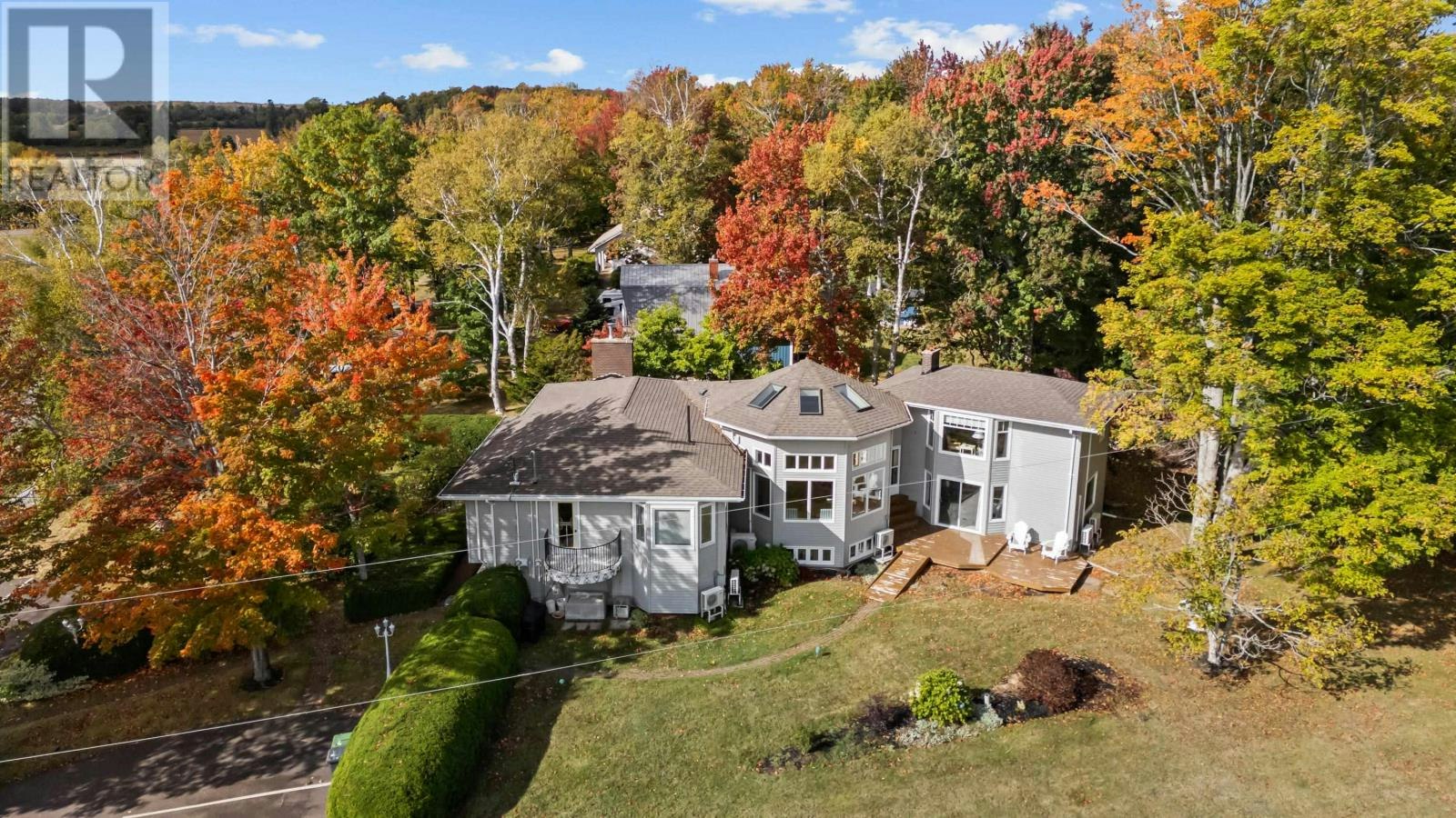 203 Ferry Road, Cornwall, PE, C0A 1H4