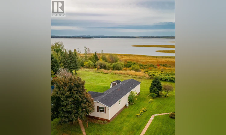 14 Windjammer Crescent