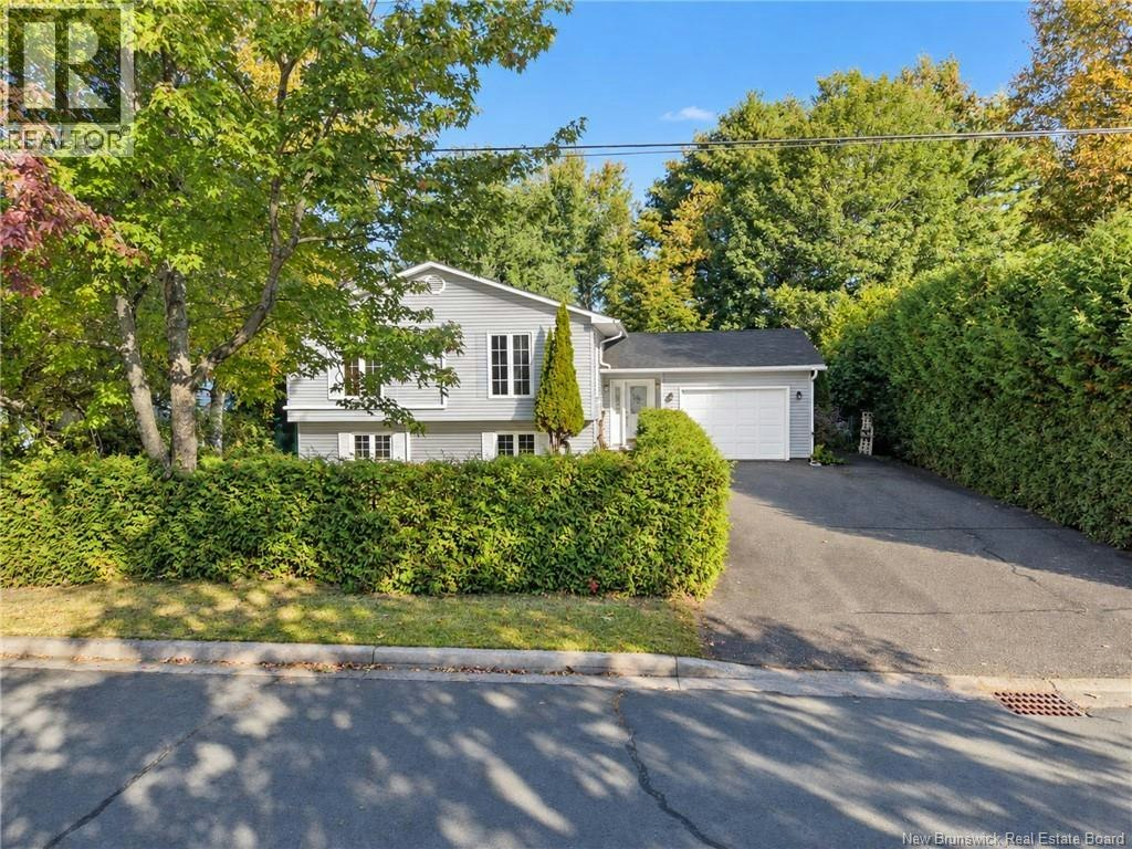 91 Bailey Avenue, Fredericton, NB, E3A 5V1