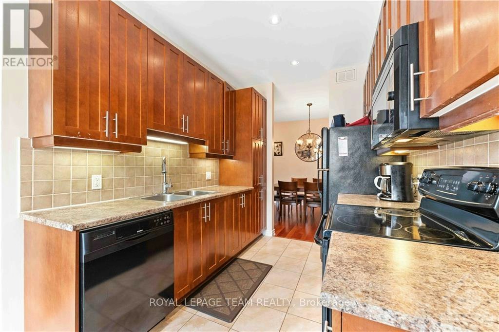 112 Furness Way, Ottawa, ON, K2G 7E4 - 15
