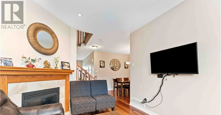 112 Furness Way, Ottawa, ON, K2G 7E4 - 9