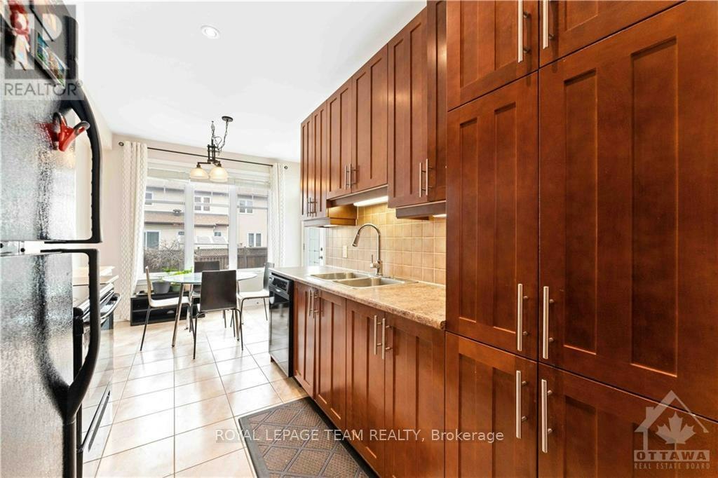 112 Furness Way, Ottawa, ON, K2G 7E4 - 13