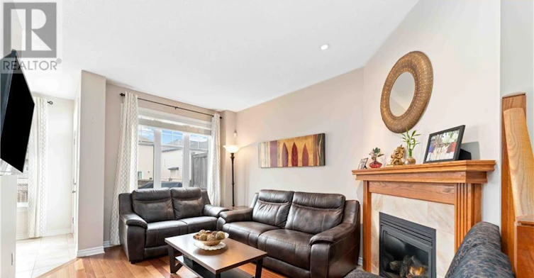 112 Furness Way, Ottawa, ON, K2G 7E4 - 5