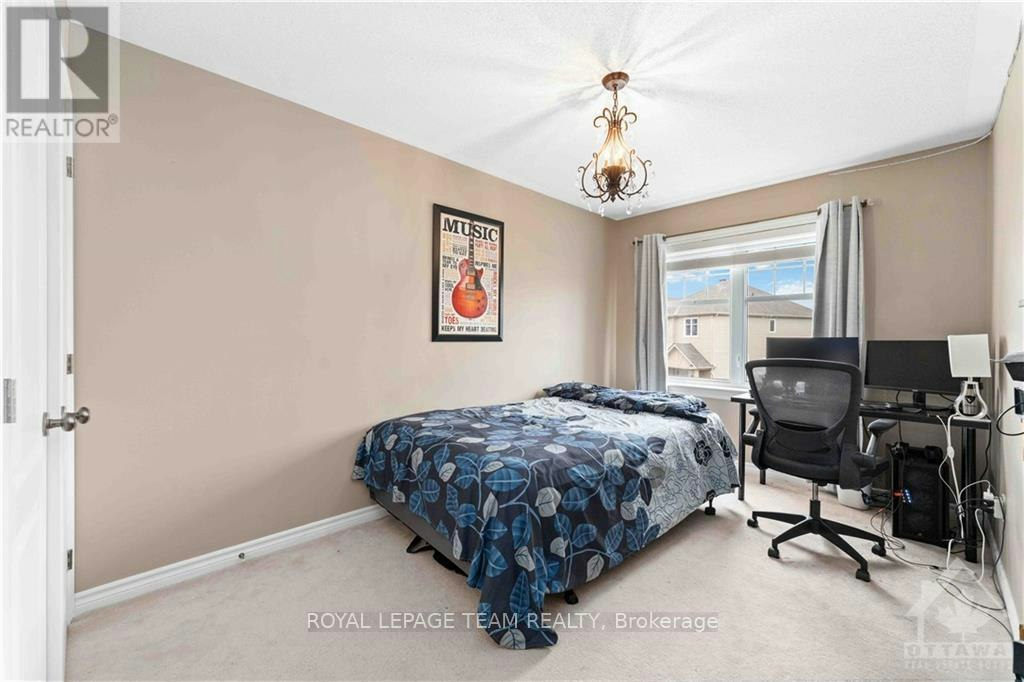 112 Furness Way, Ottawa, ON, K2G 7E4 - 25
