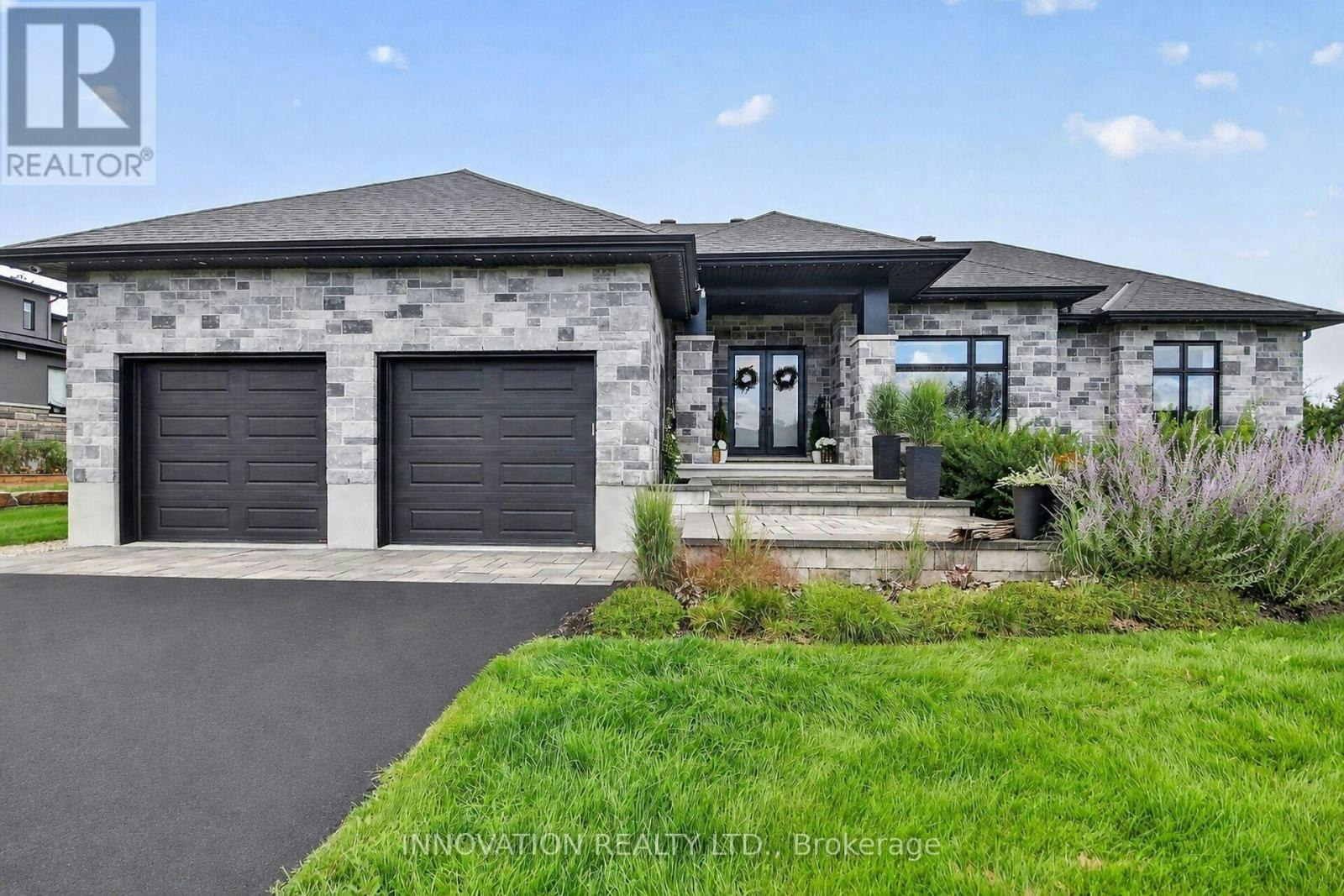 1810 Cedarlakes Way, Ottawa, ON, K4P 0E3