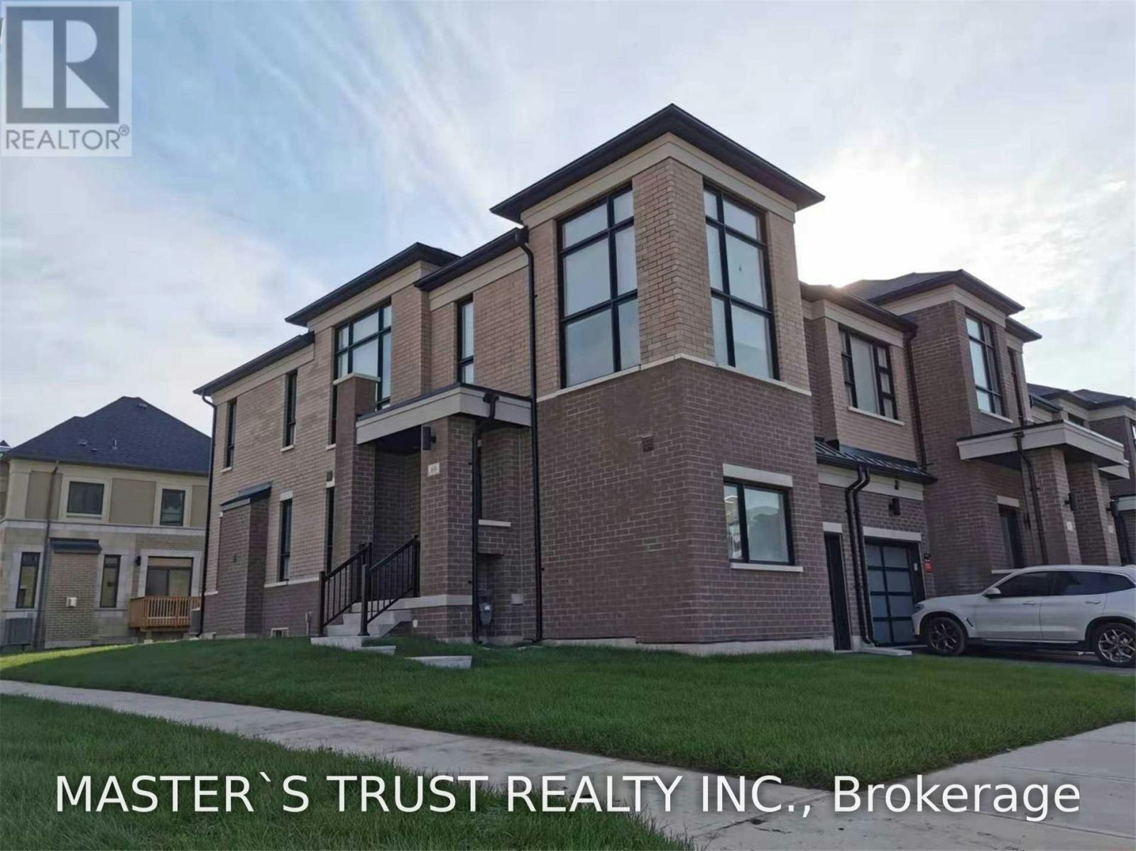 69 Mallery Street, Richmond Hill, ON, L4S 0J1