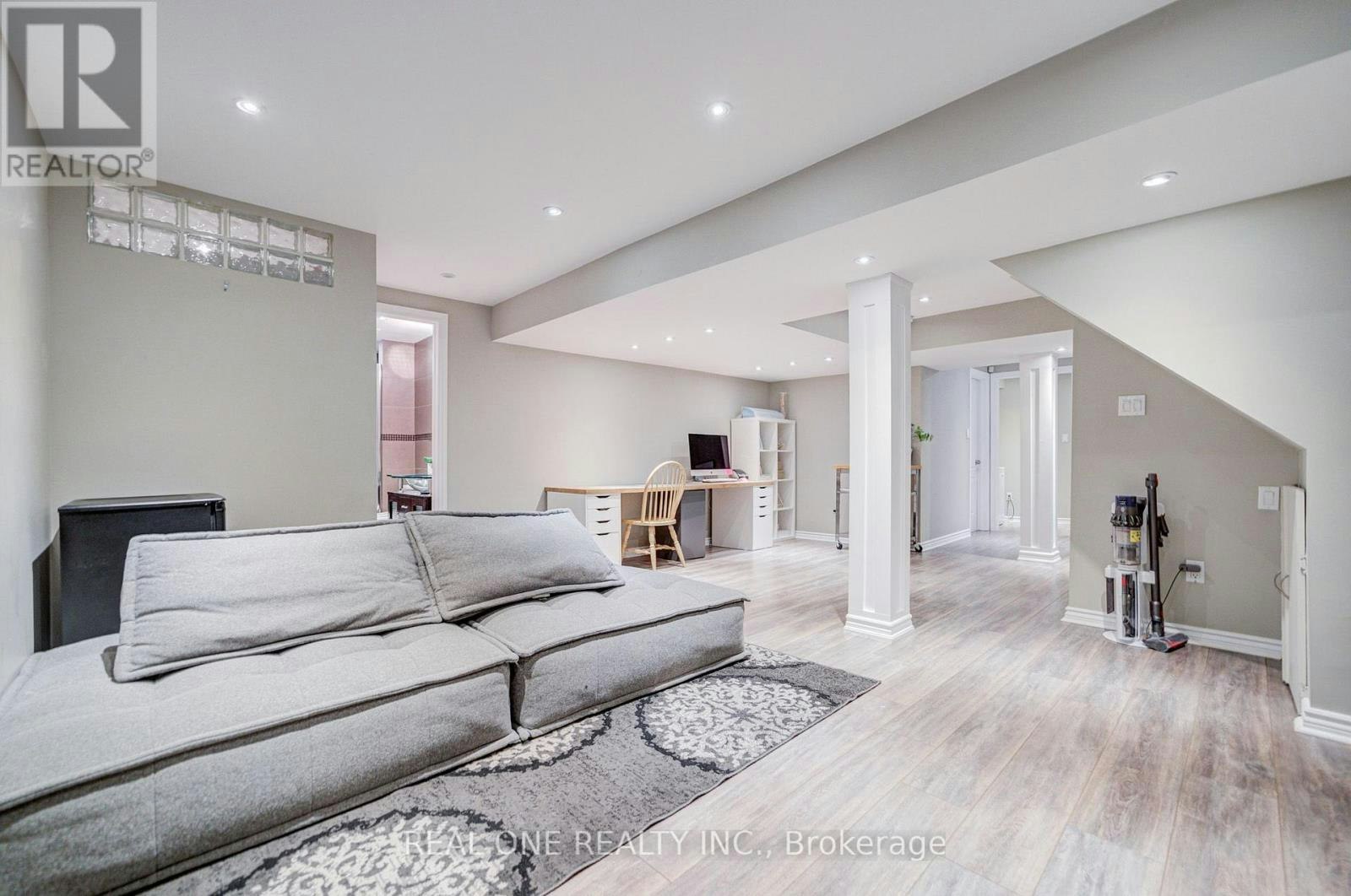2463 Parkglen Avenue, Oakville, ON, L6M 4Y7 - 38