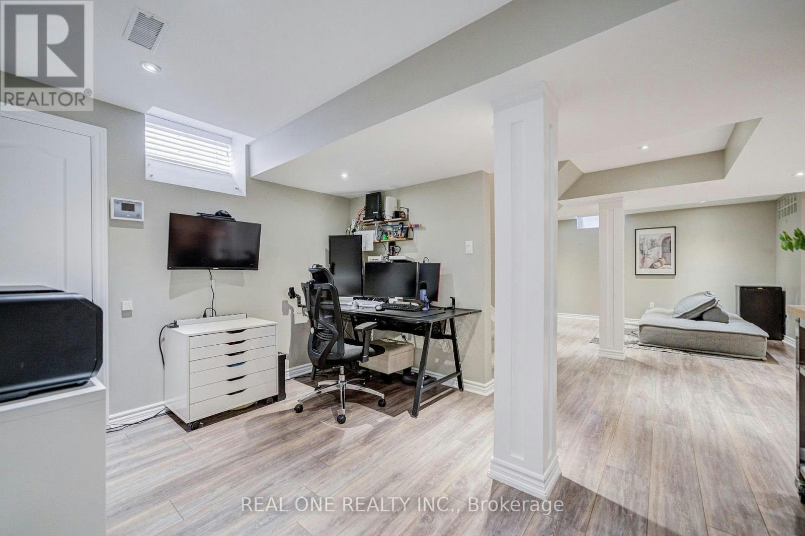 2463 Parkglen Avenue, Oakville, ON, L6M 4Y7 - 39