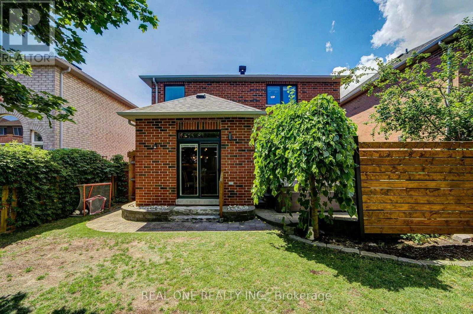 2463 Parkglen Avenue, Oakville, ON, L6M 4Y7 - 46