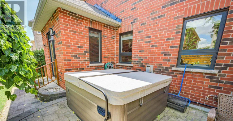2463 Parkglen Avenue, Oakville, ON, L6M 4Y7 - 47