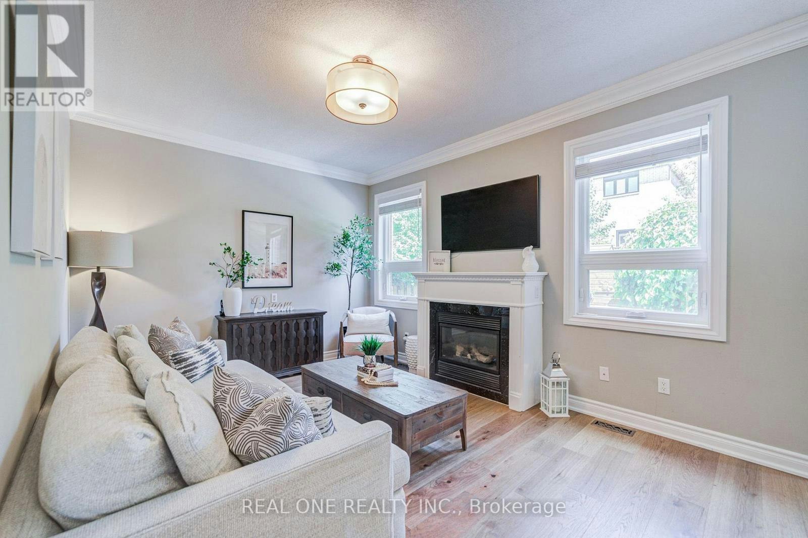 2463 Parkglen Avenue, Oakville, ON, L6M 4Y7 - 9