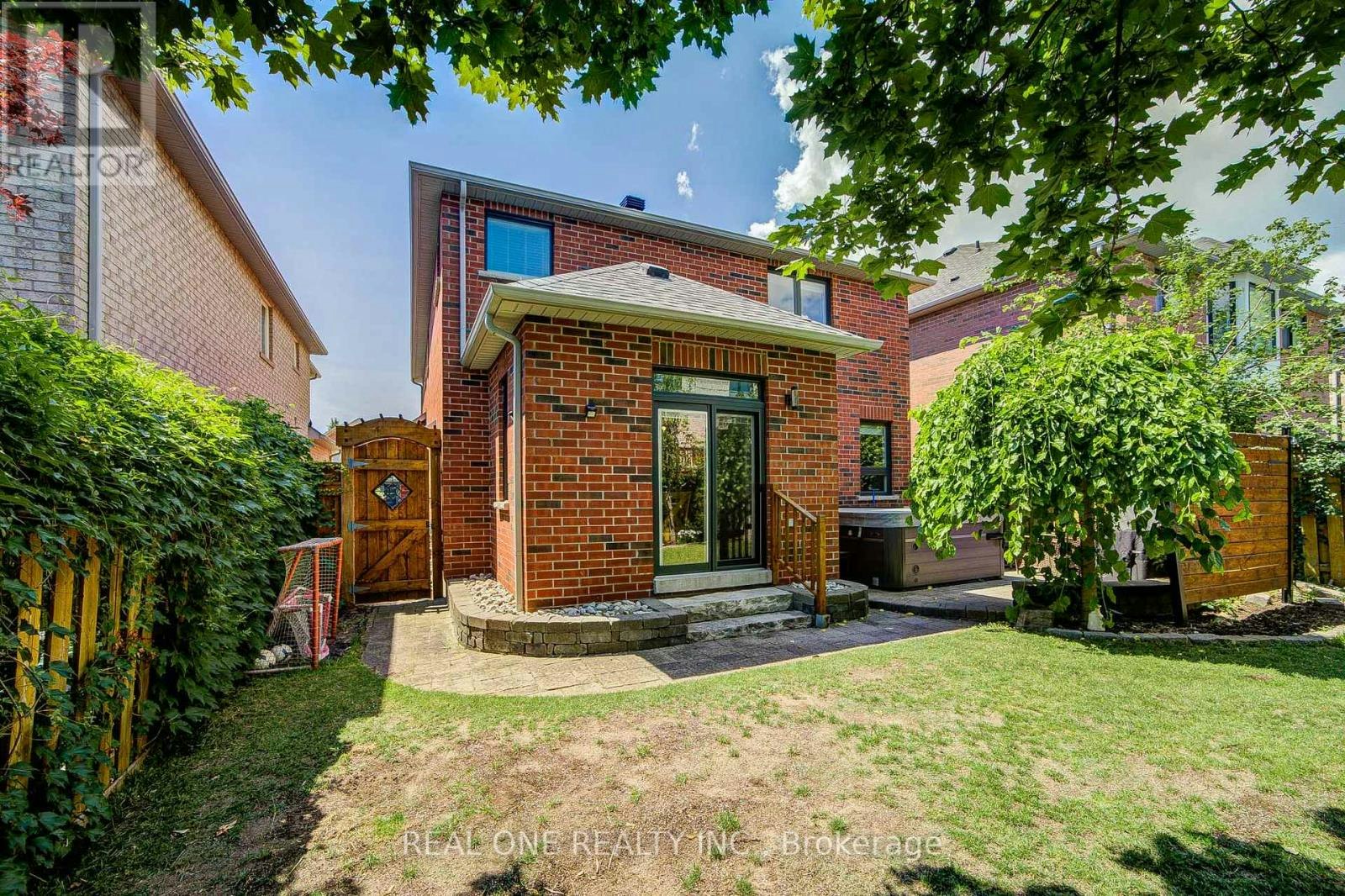 2463 Parkglen Avenue, Oakville, ON, L6M 4Y7 - 45