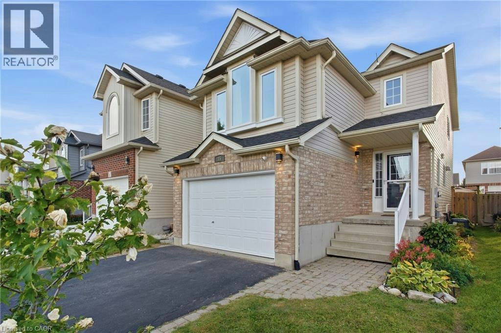 15 Cannes Street, Kitchener, ON, N2R 1V9