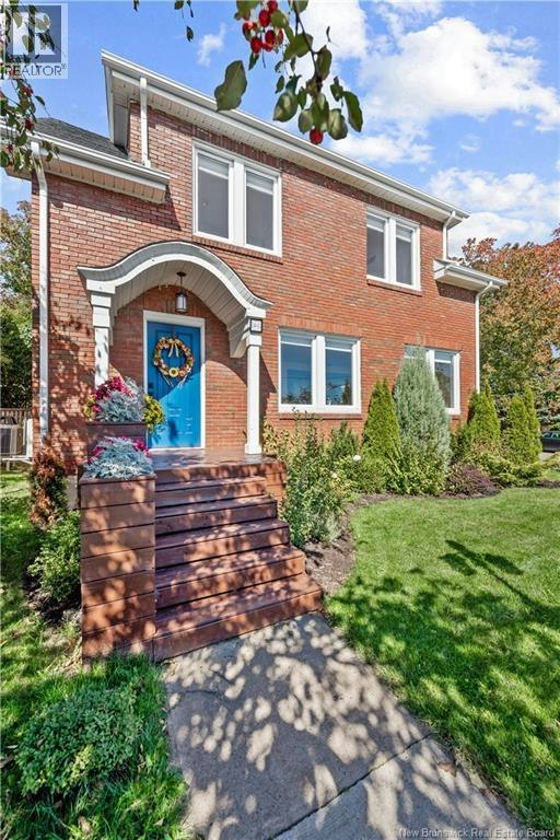 25 Hillcrest Drive, Moncton, NB, E1E 1V9