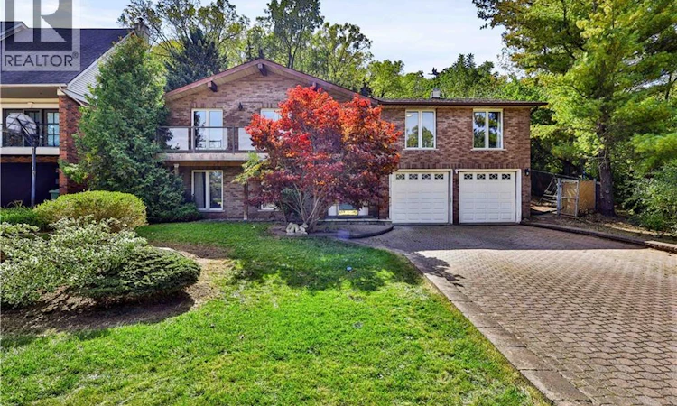 22 Oakridge Drive