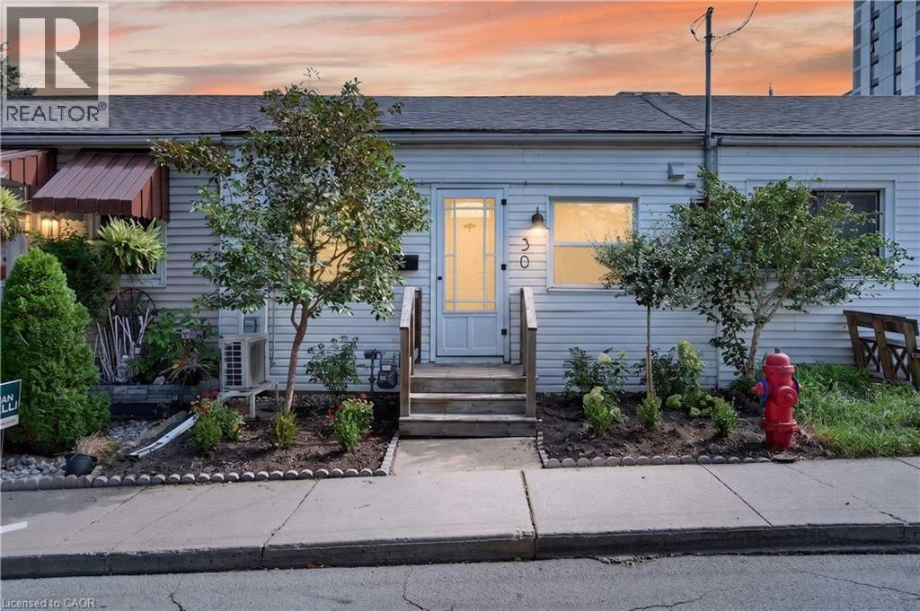 30 Ray Street N, Hamilton, ON, L8R 2X4
