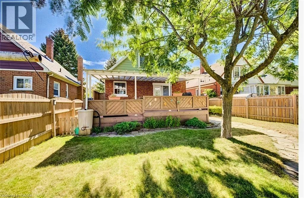 208 Arnold Street, Kitchener, ON, N2H 6E7