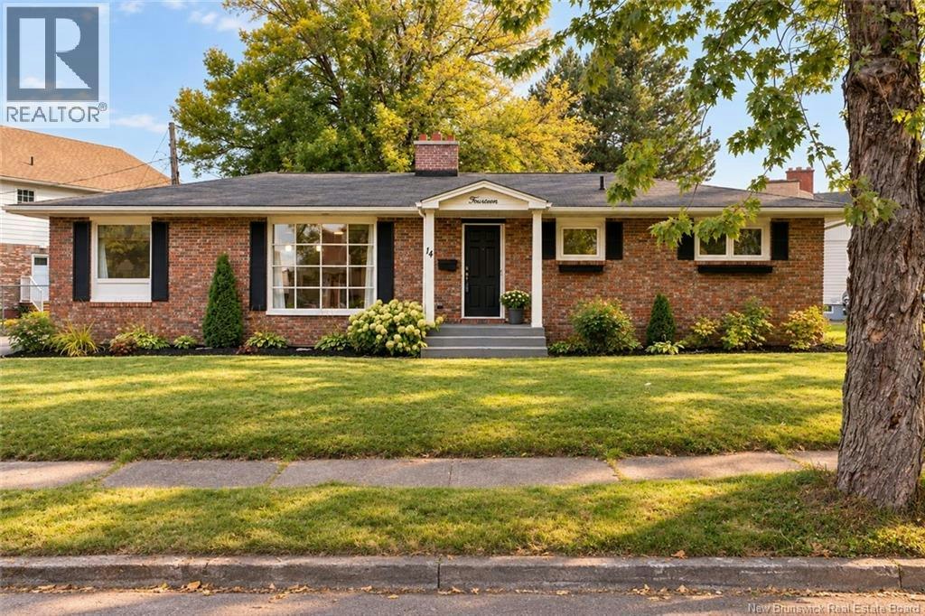 14 Laird, Moncton, NB, E1E 2P3