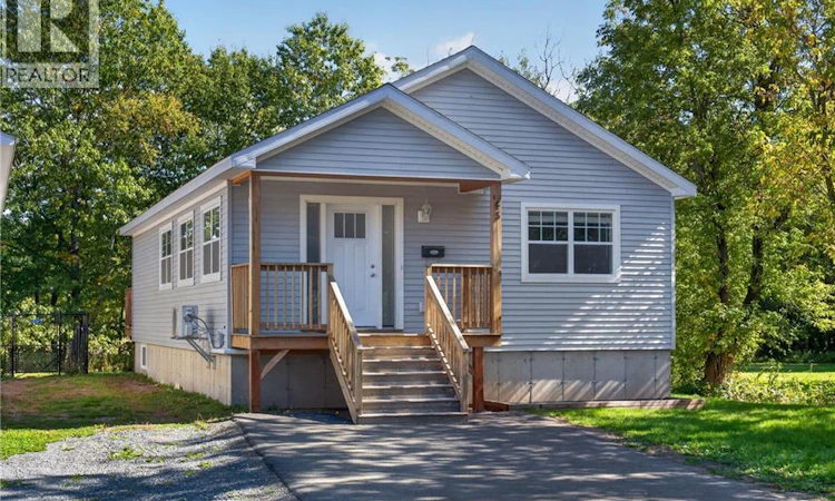 43 Eatman Avenue