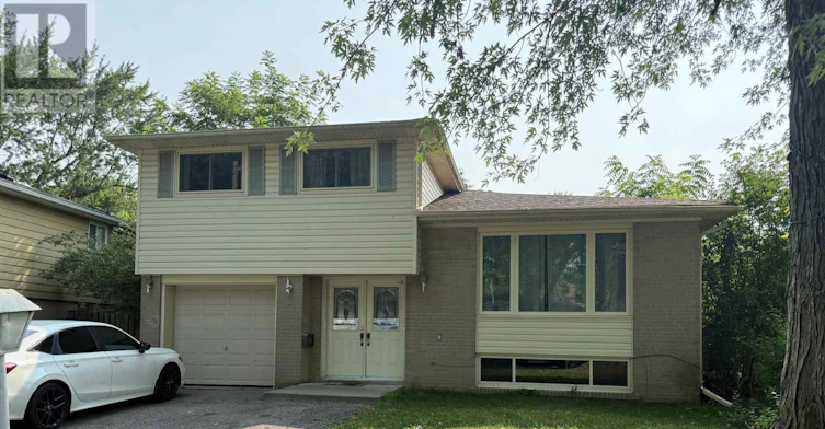 UPPER-35 Melville Crescent, Brampton, ON, L6W 2S3