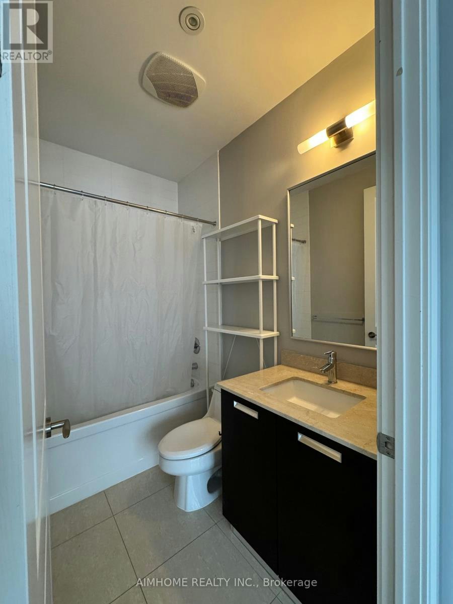 1801-21 Balmuto Street, Toronto, ON, M4Y 1R7 - 33