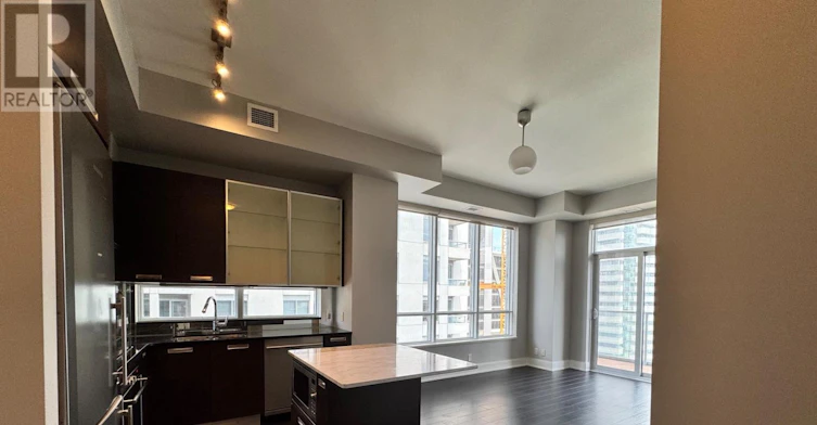 1801-21 Balmuto Street, Toronto, ON, M4Y 1R7 - 9