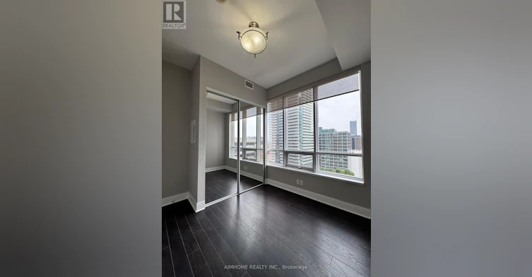 1801-21 Balmuto Street, Toronto, ON, M4Y 1R7 - 32