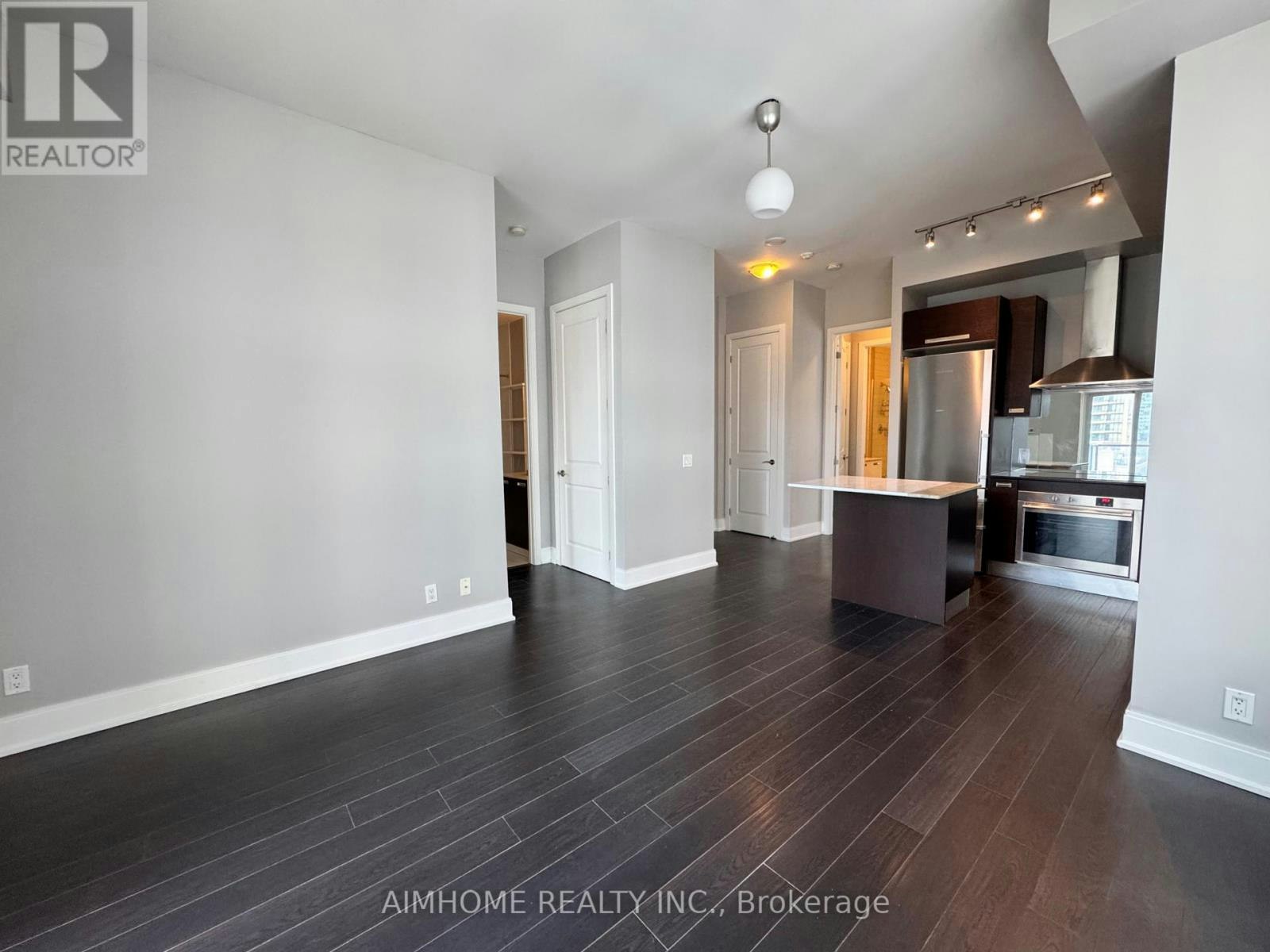 1801-21 Balmuto Street, Toronto, ON, M4Y 1R7 - 18