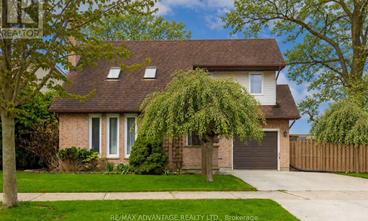 122 Barrydale Crescent