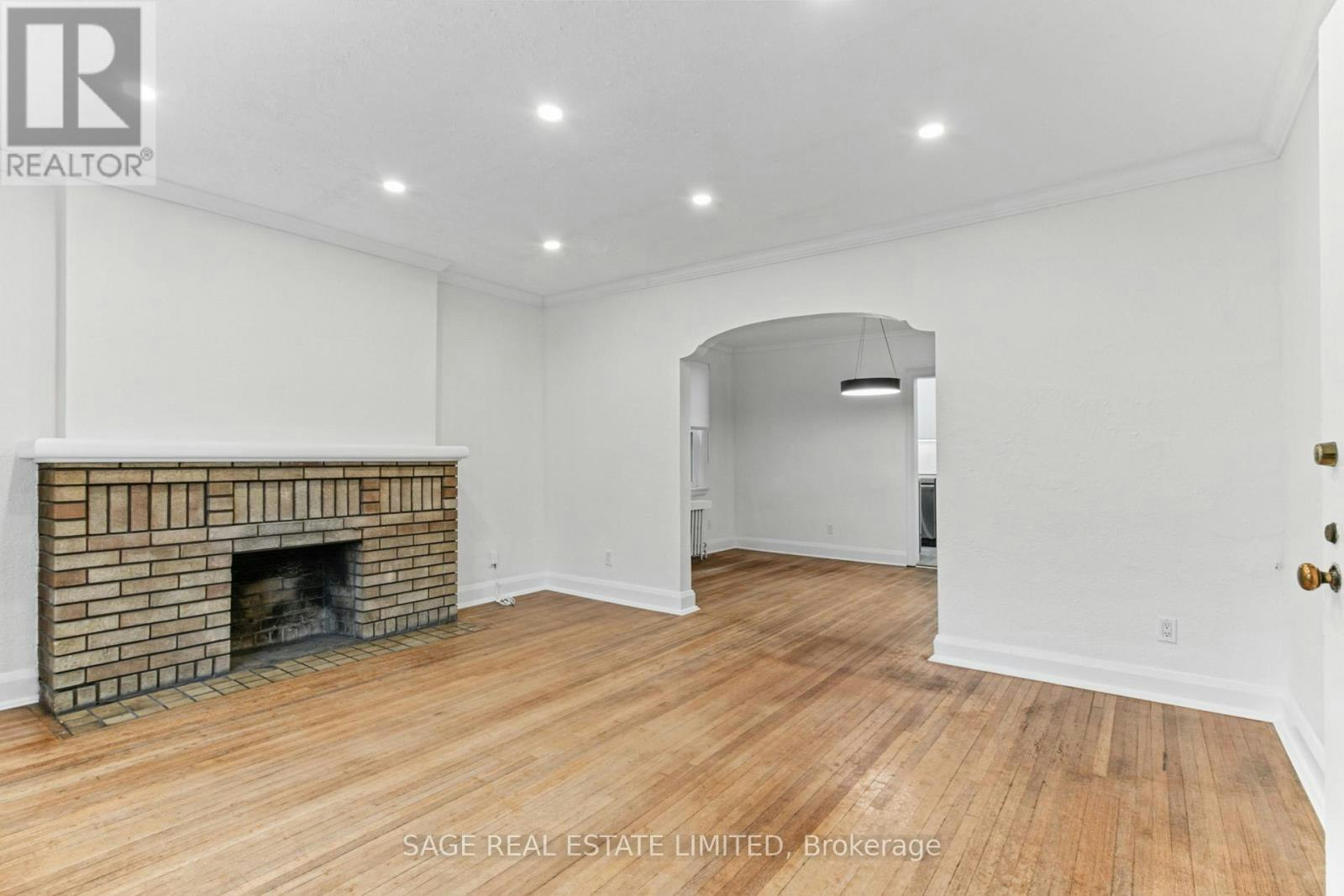 MAIN-121 Braemar Avenue, Toronto, ON, M5P 2L3 - 3
