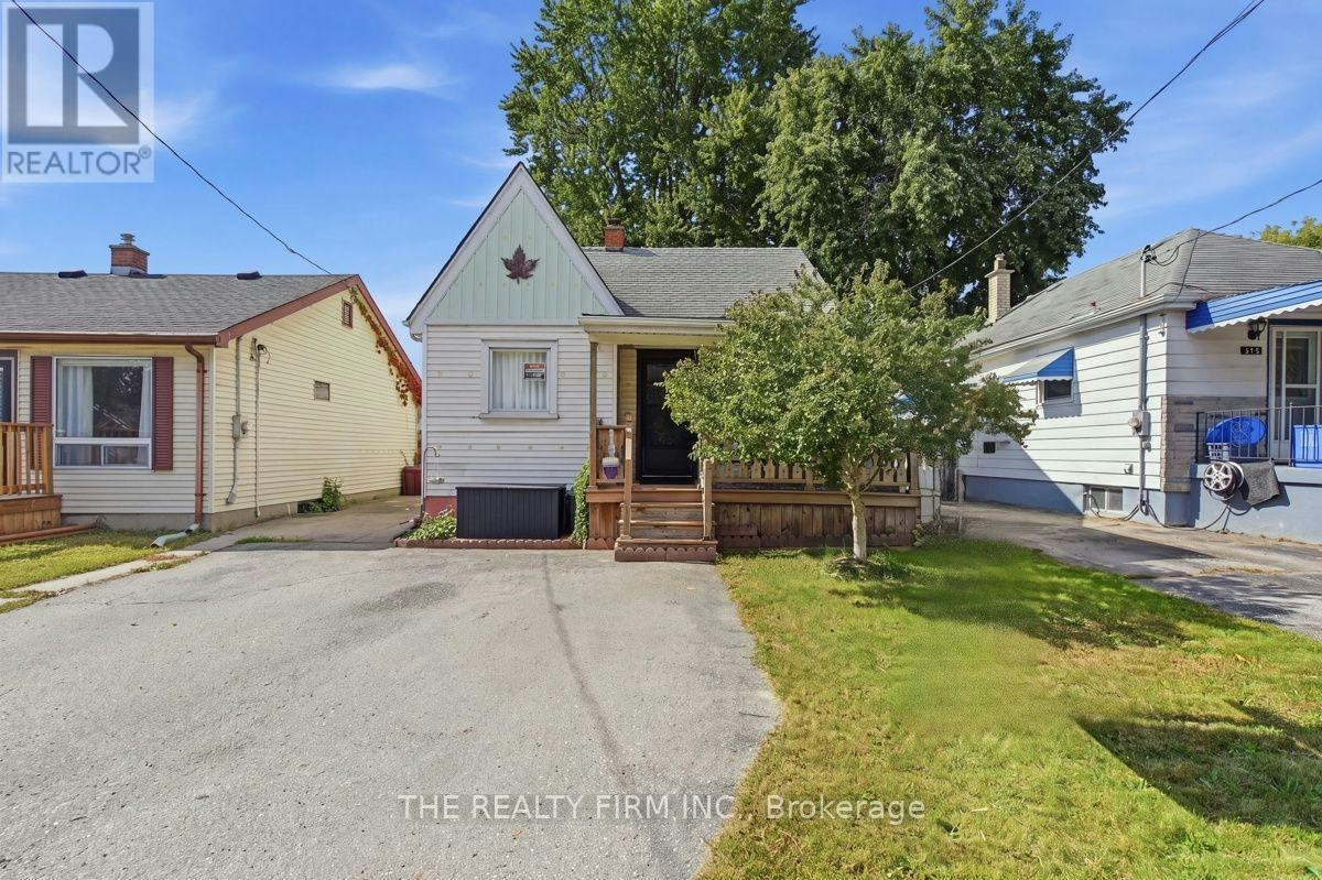 211 Highbury Avenue N, London, ON, N5Z 2W6