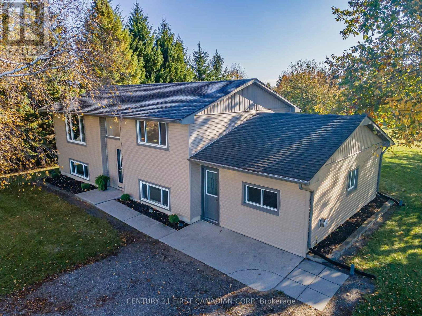 70986 B Line, Exeter, ON, N0M 1T0 - 2