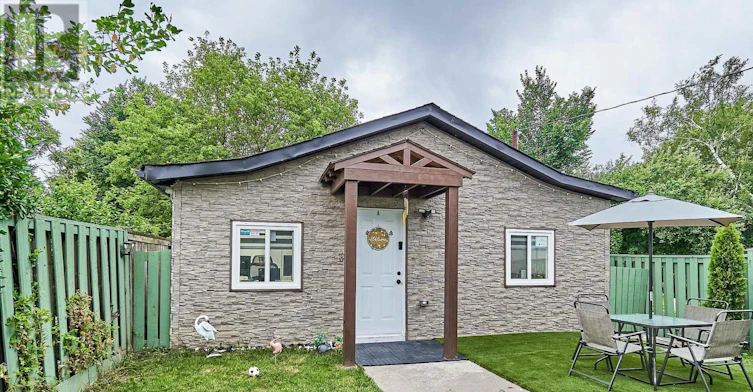 15 Knights Road, Oshawa, ON, L1H 4M5