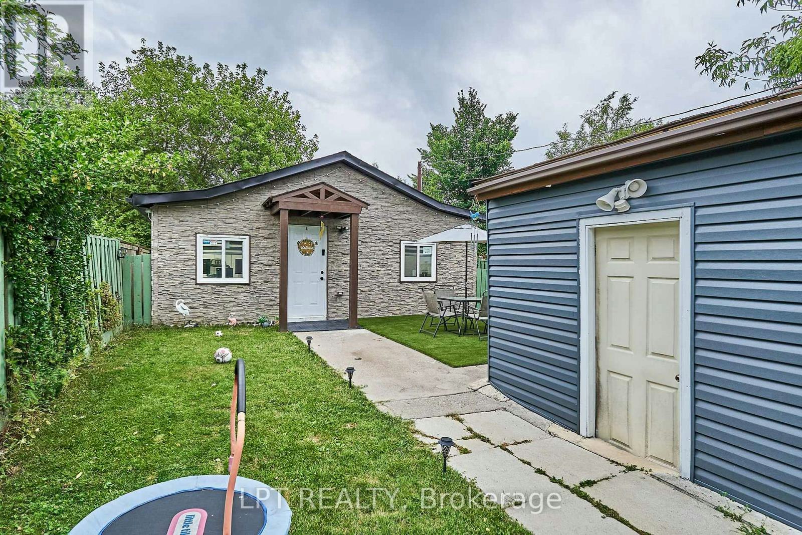 15 Knights Road, Oshawa, ON, L1H 4M5 - 2