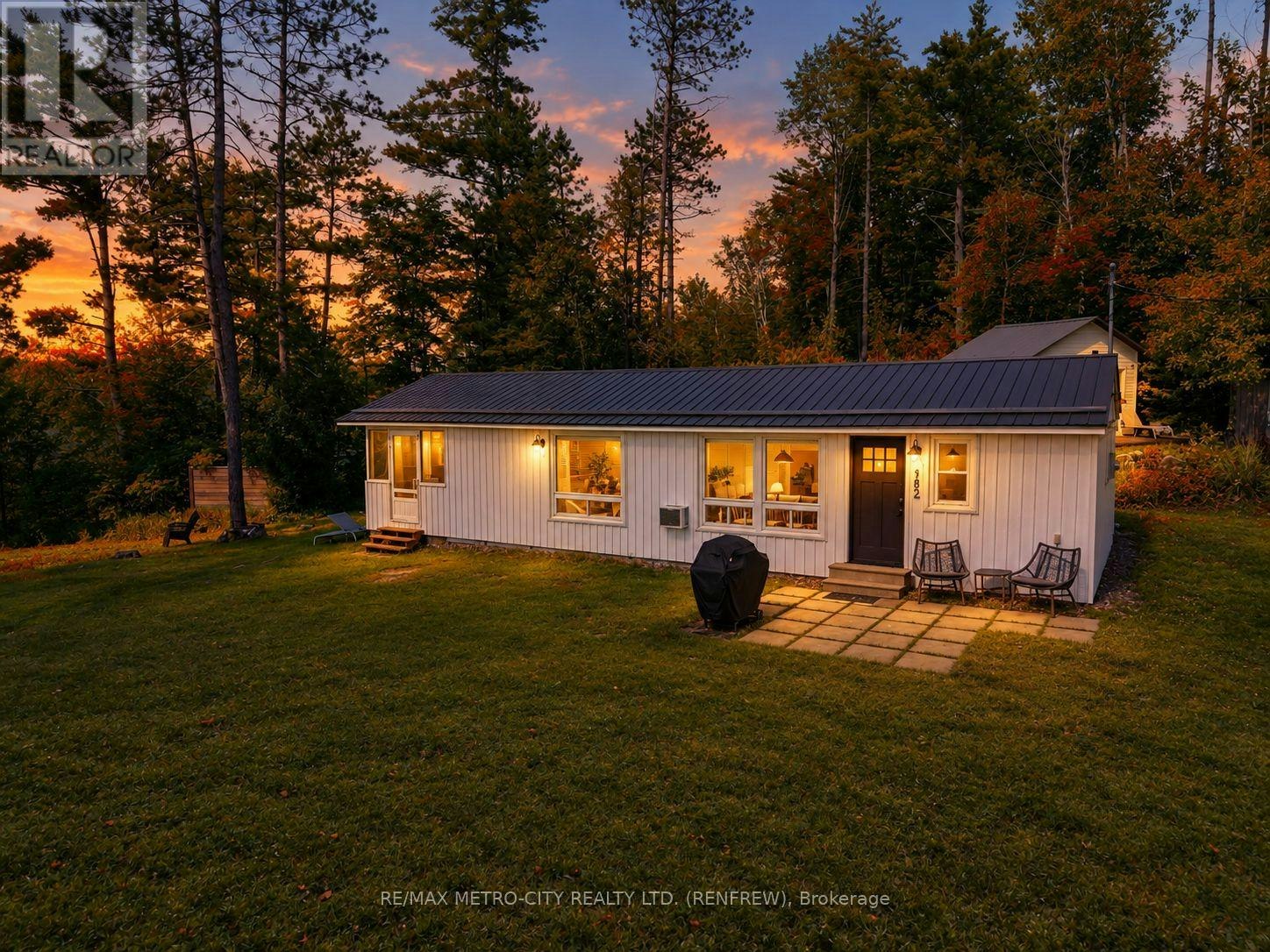 982 Stones Lake Road, Greater Madawaska, ON, K0J 1H0