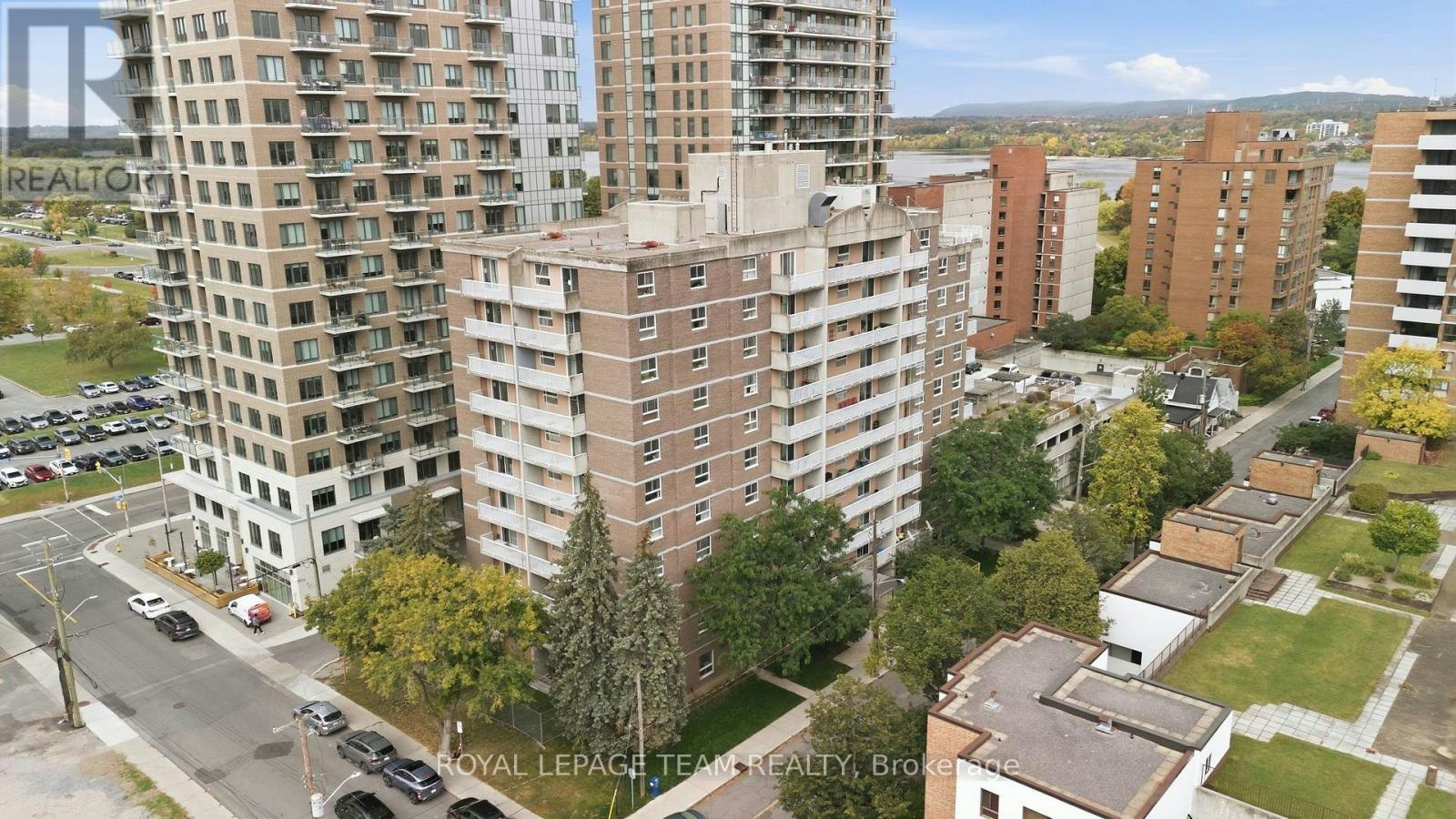 304-110 Forward Avenue, Ottawa, ON, K1Y 4S9