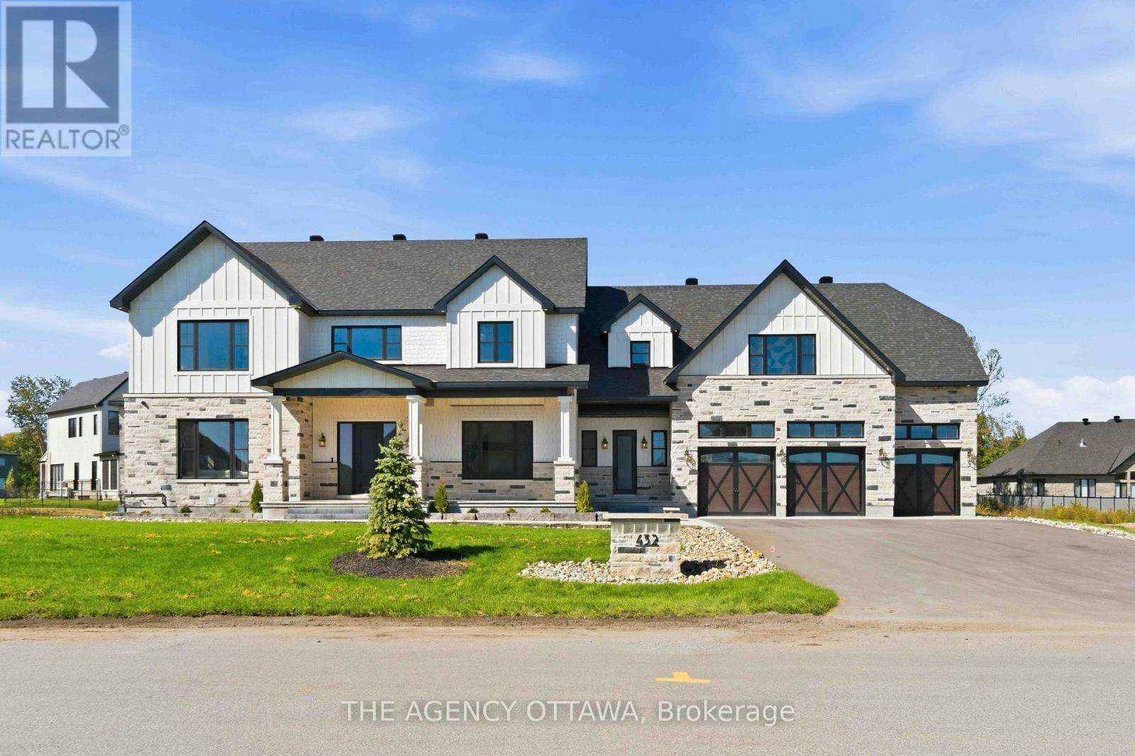 432 Ashbee Court, Manotick, ON, K4M 0A8