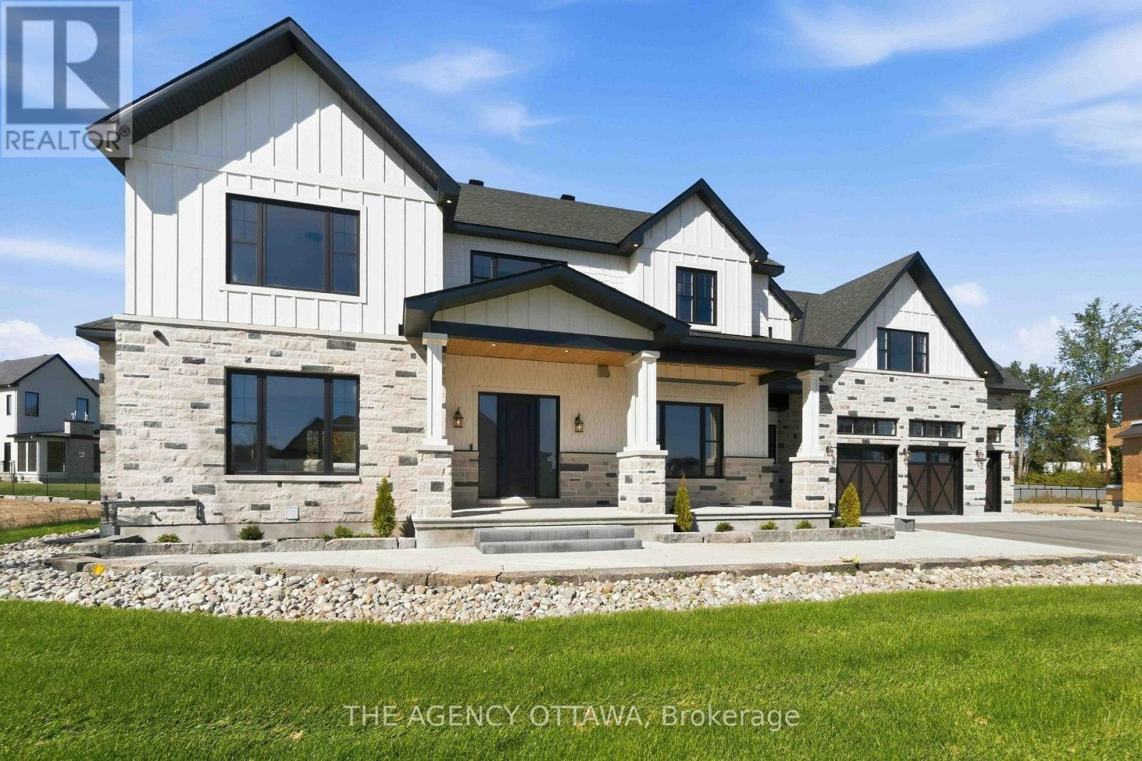 432 Ashbee Court, Manotick, ON, K4M 0A8 - 2