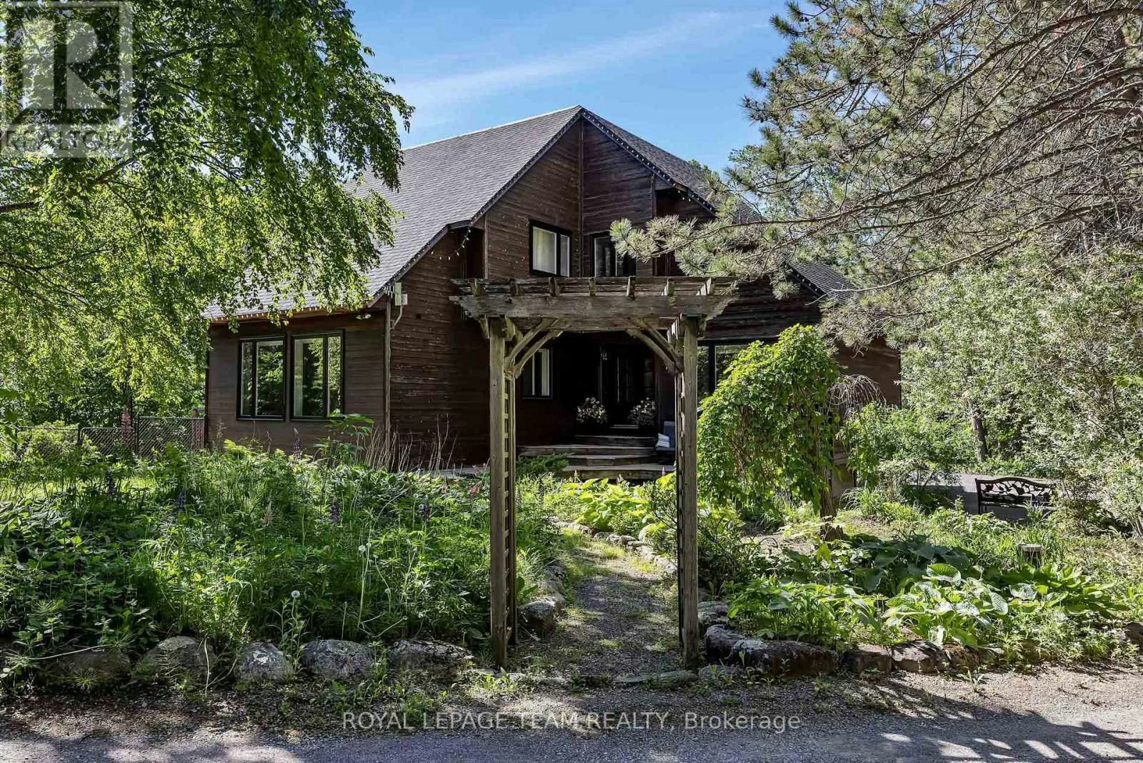104 Sol Lane, Ottawa, ON, K0A 3M0